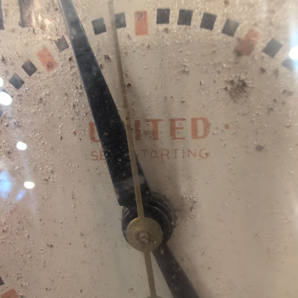 Vintage United Clock Corp Model 46 Electric Wall Clock Brooklyn NY Made in USA - Picture 5 of 7